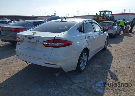 2020 Ford Fusion Se z USA, uszkodzony, nr VIN 3FA6P0HD0LR108528
